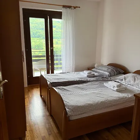 Turisticna Kmetija Birsa * Dobravlje